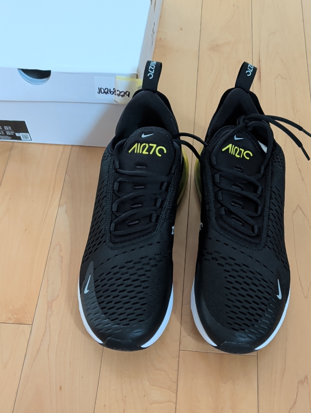 BNIB Nike Air Max 270 Black And Yellow - M11 - Picture 2 of 4